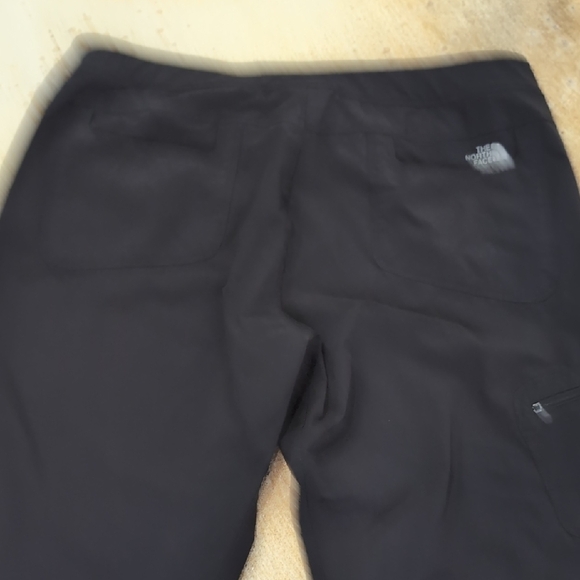 The North Face | Black Lightweight Stretch Hiking Camping Mountain Pants Size 12 - Picture 8 of 13